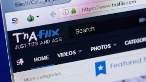O que é TNAflix e como baixar vídeos do TNAFLIX?